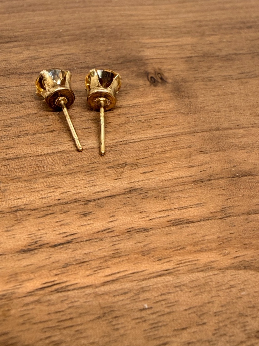 14k Gold 5mm Citrine Stud Earrings - Picture 5 of 7